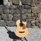 Guitare petit gabarit folk