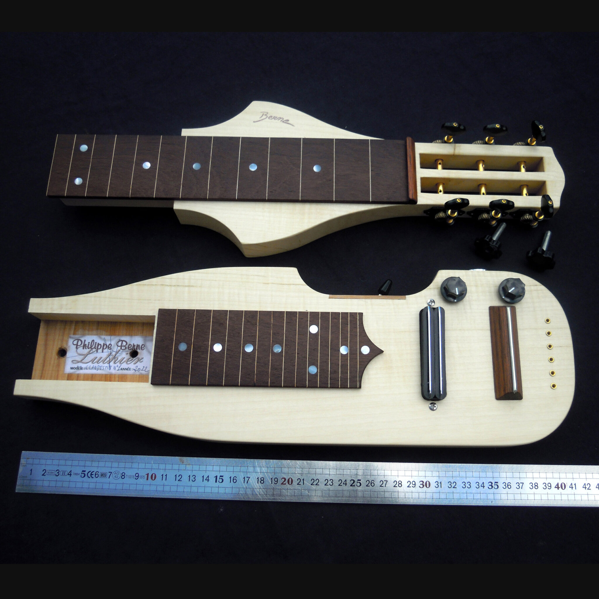 Lap steel Atelier de lutherie Philippe Berne